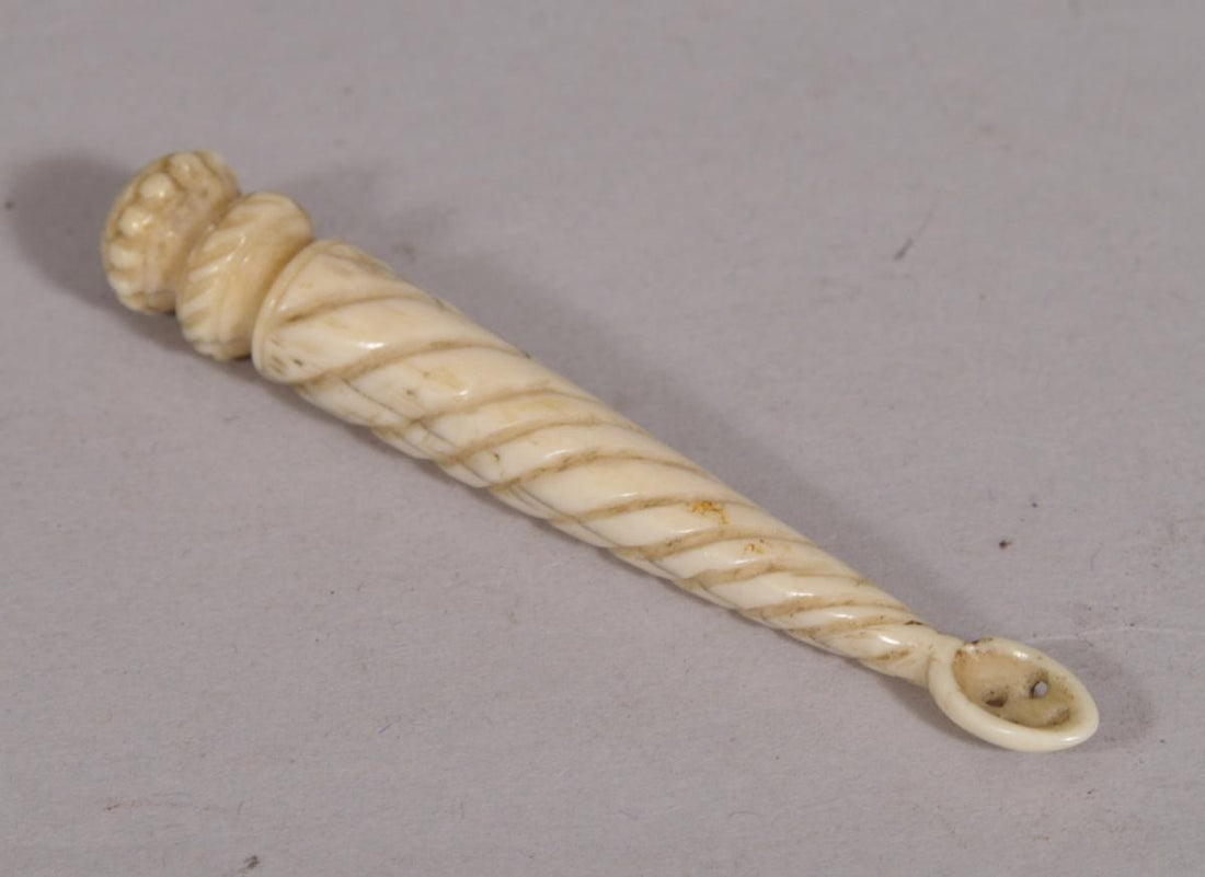 A brief history of the snuff spoon