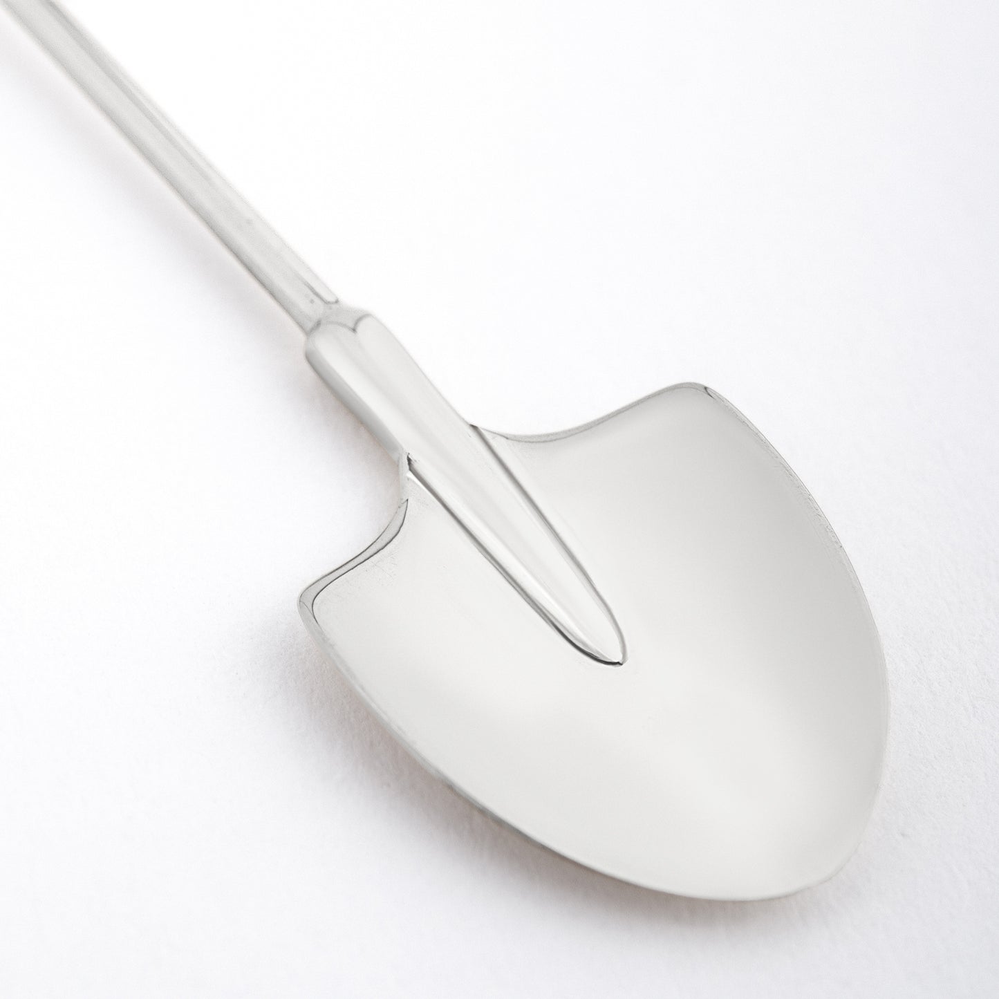 ravegear silver spoon necklace – close-up of Spade In Chelsea spade